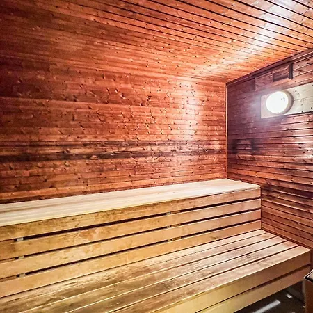 Gorgeous In With Sauna 別荘
